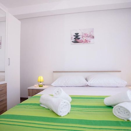 Apartments Mia 4&5 Baška Voda Exteriör bild