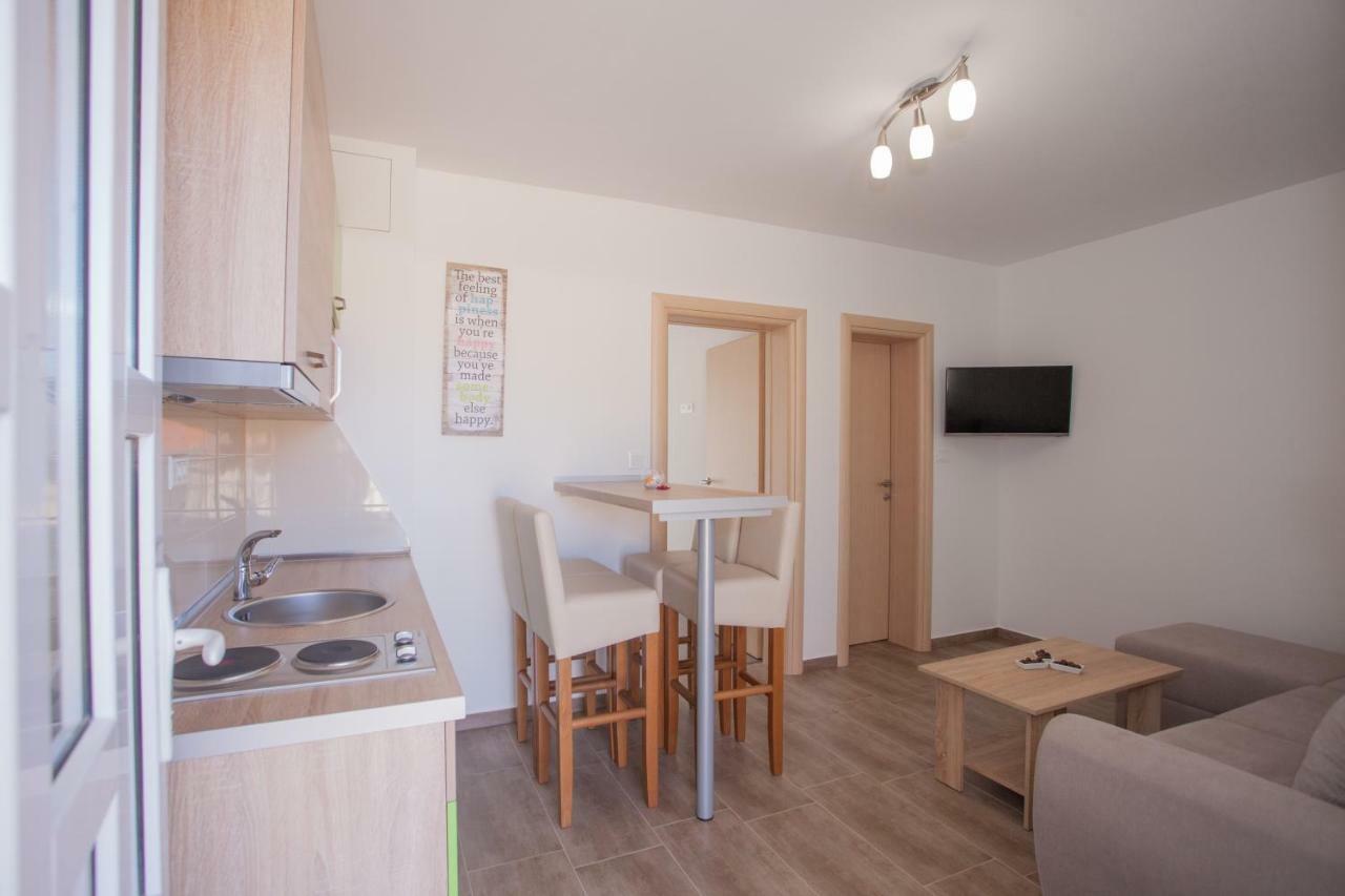 Apartments Mia 4&5 Baška Voda Exteriör bild