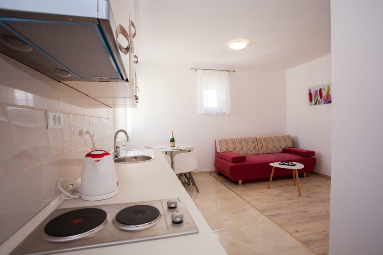 Apartments Mia 4&5 Baška Voda Exteriör bild